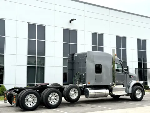 More photos of 2025 PETERBILT 567 at Forge Truck Centers - Illinois, IL