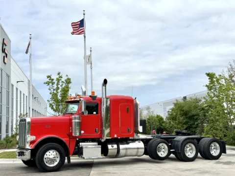 2014 PETERBILT 388 for sale in New Lenox, IL