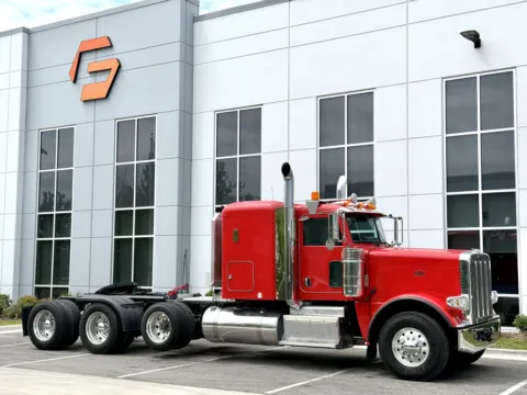 Photos of 2014 PETERBILT 388 for sale in New Lenox, IL at Forge Truck Centers - Illinois