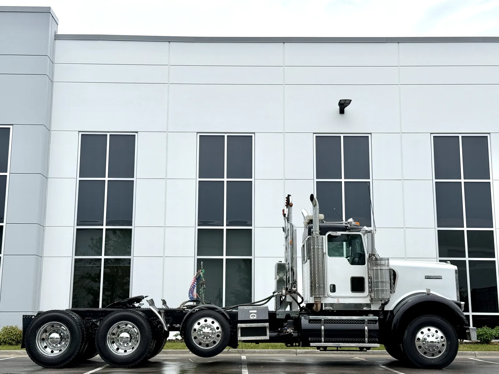 2007 Kenworth W900 in New Lenox, IL — photo 3
