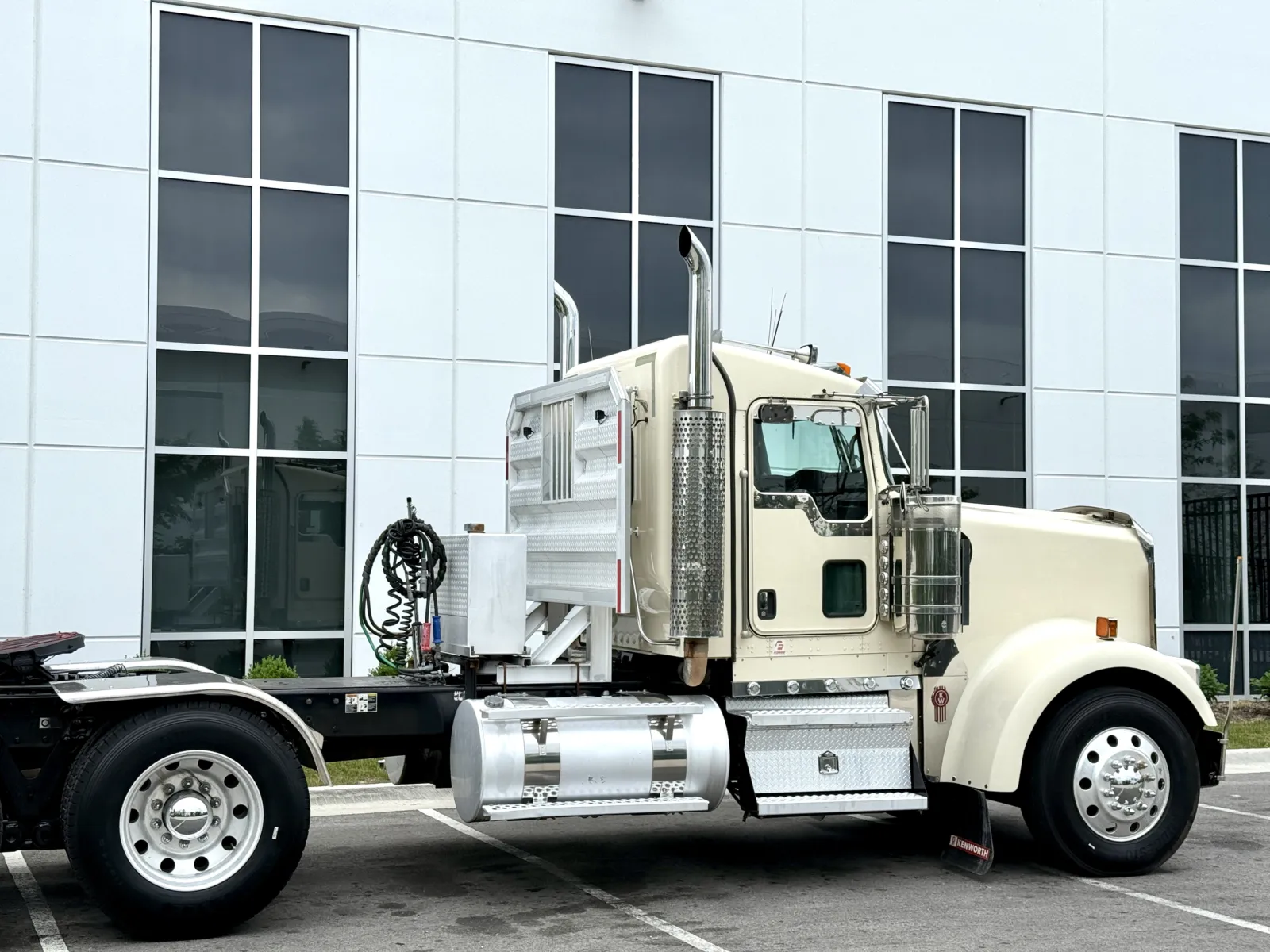 2018 Kenworth W900 in New Lenox, IL — photo 7