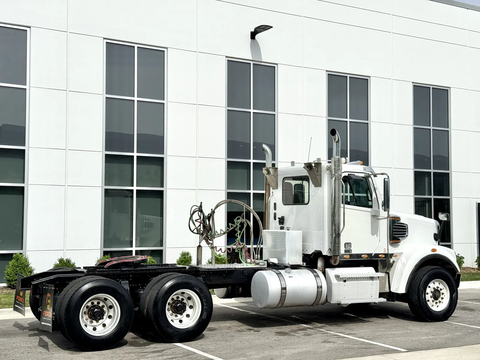 2020 Freightliner 122SD in New Lenox, IL — photo 5