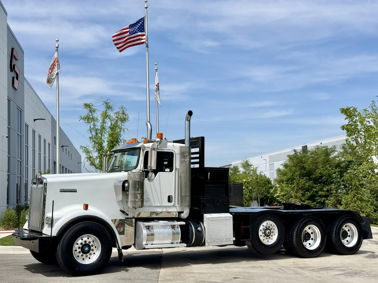 2013 KENWORTH W900 for sale in New Lenox, IL