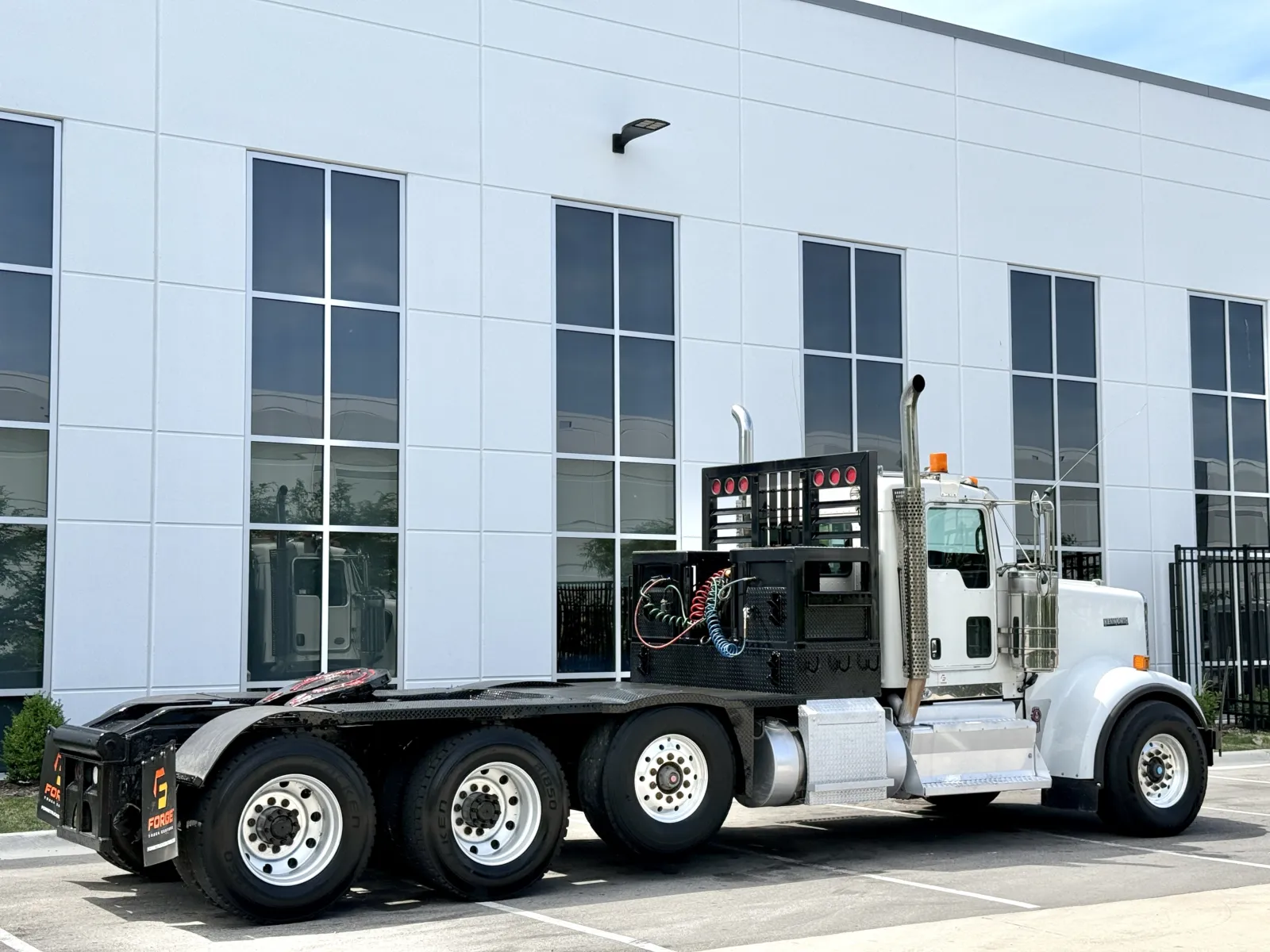 2013 Kenworth W900 in New Lenox, IL — photo 5