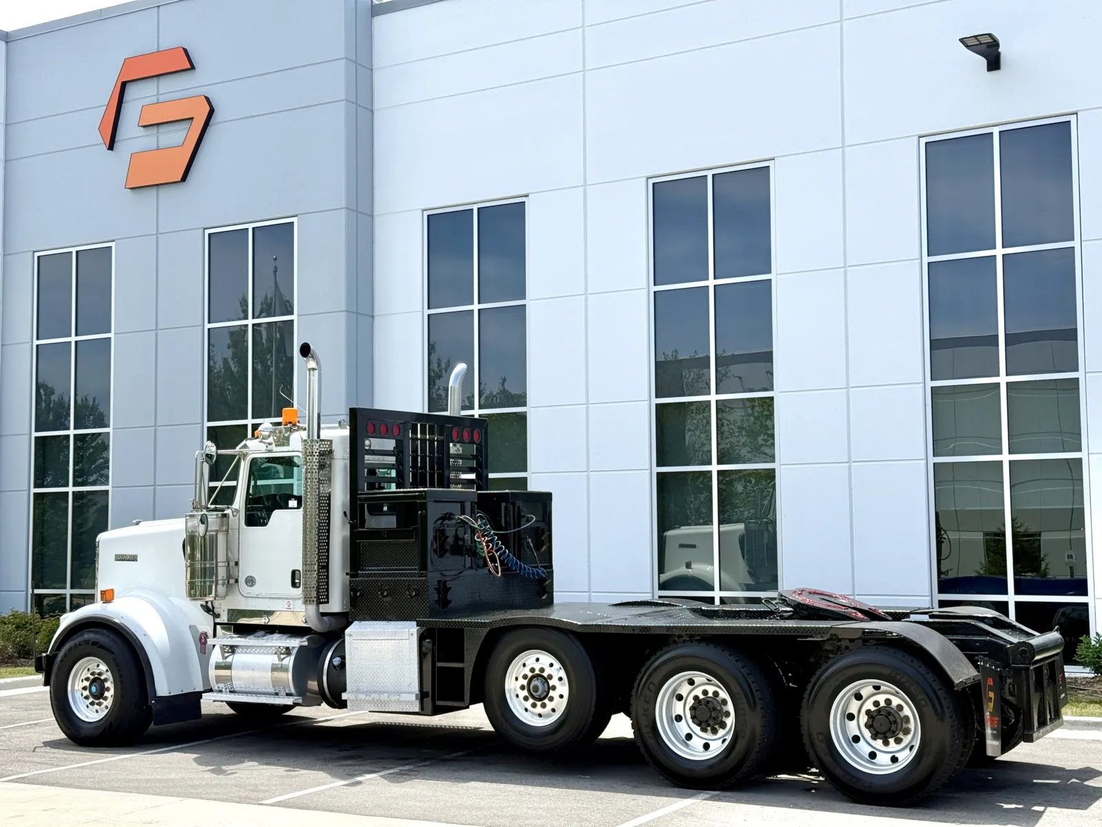 2013 Kenworth W900 in New Lenox, IL — photo 6