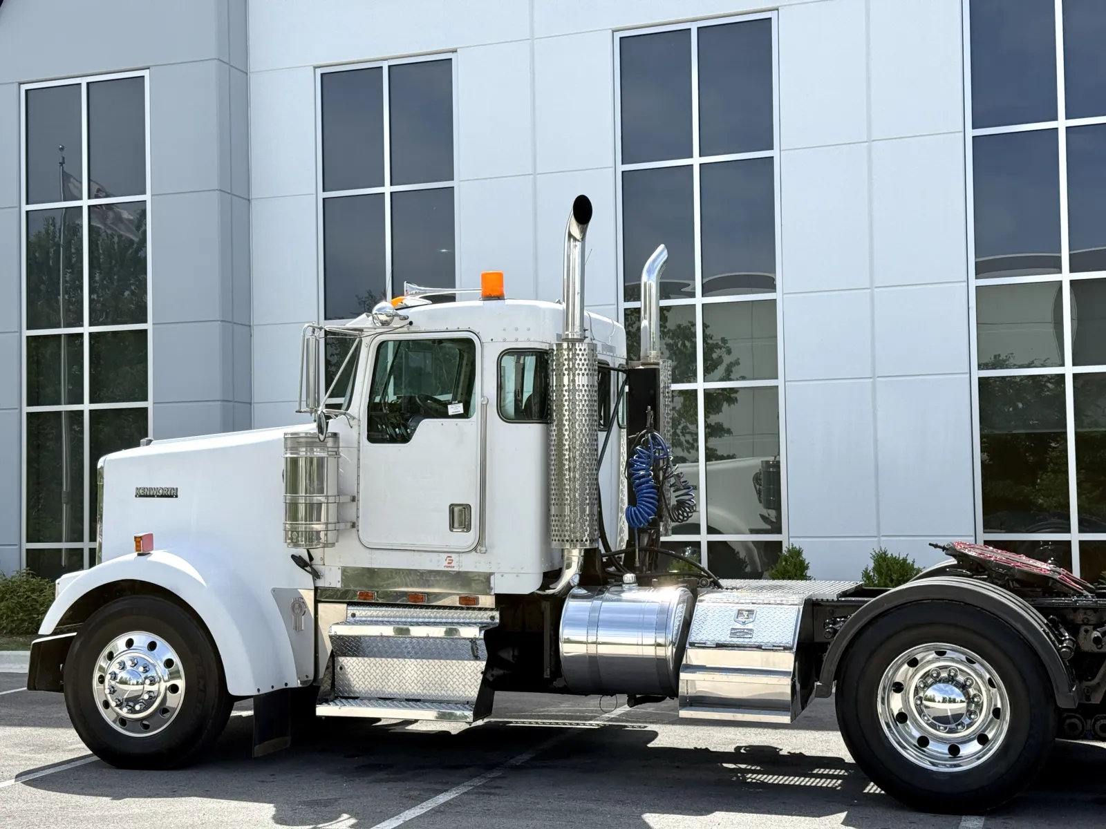 2000 Kenworth W900 in New Lenox, IL — photo 8