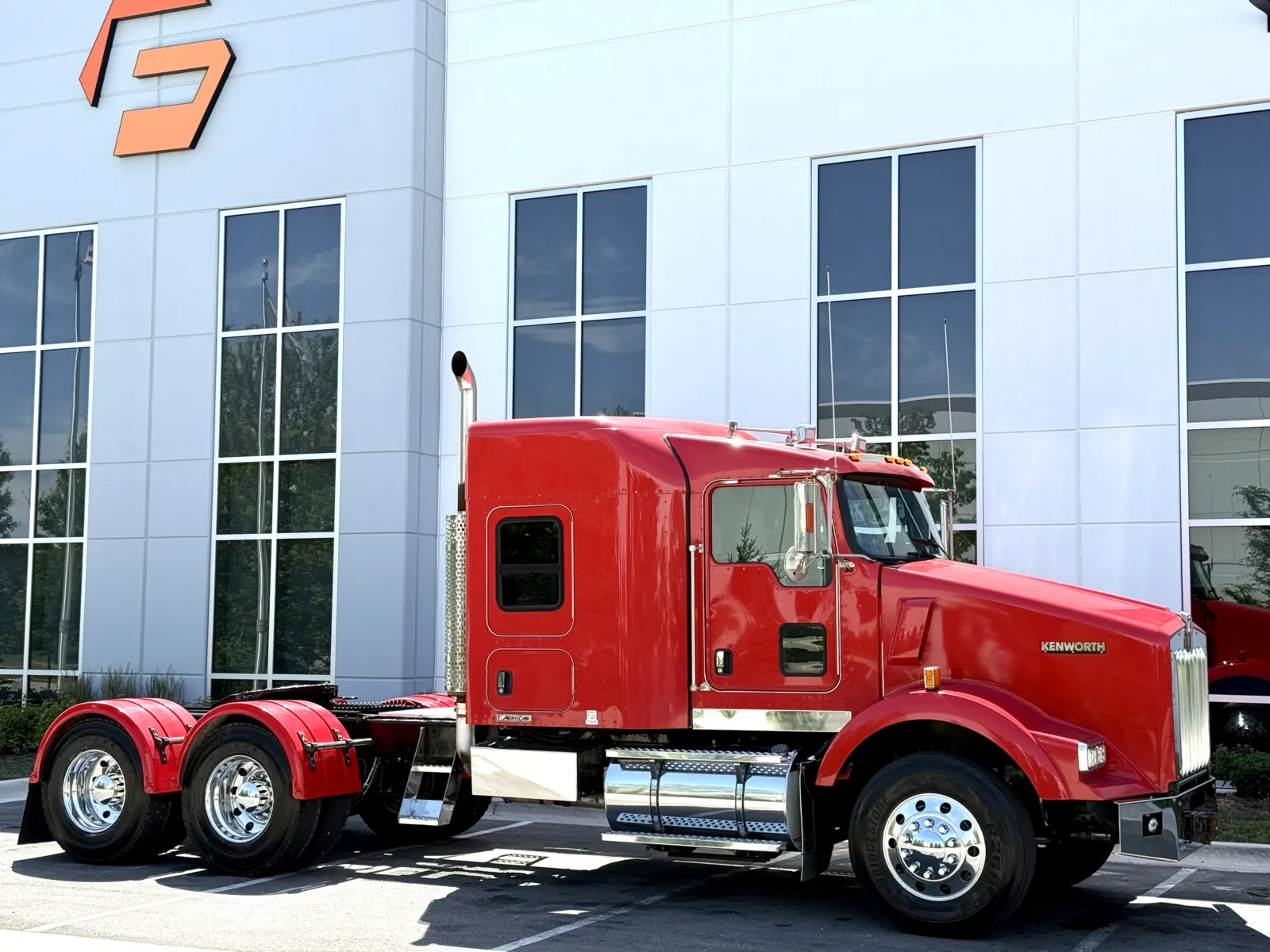 2014 Kenworth T800 in New Lenox, IL — photo 2