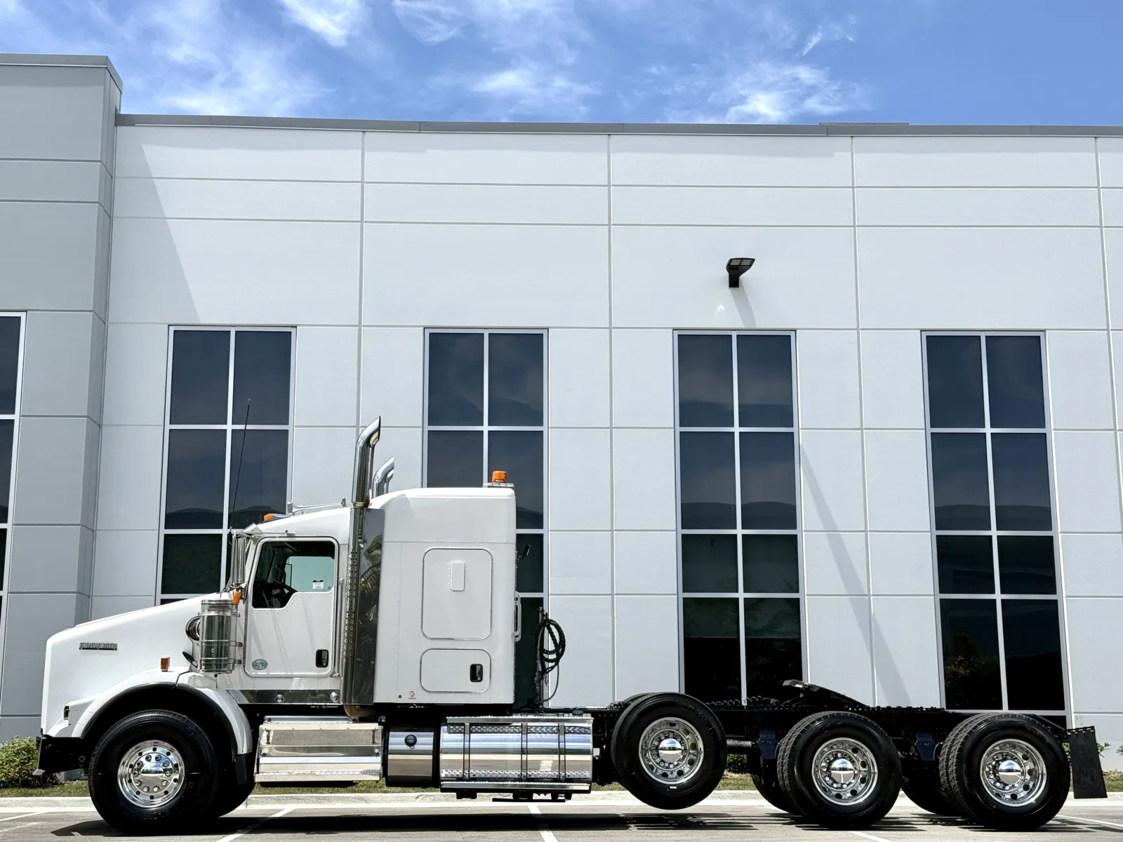 2016 Kenworth T800 in New Lenox, IL — photo 4