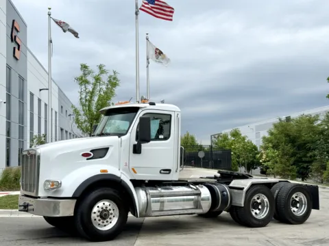 2017 PETERBILT 567 for sale in New Lenox, IL