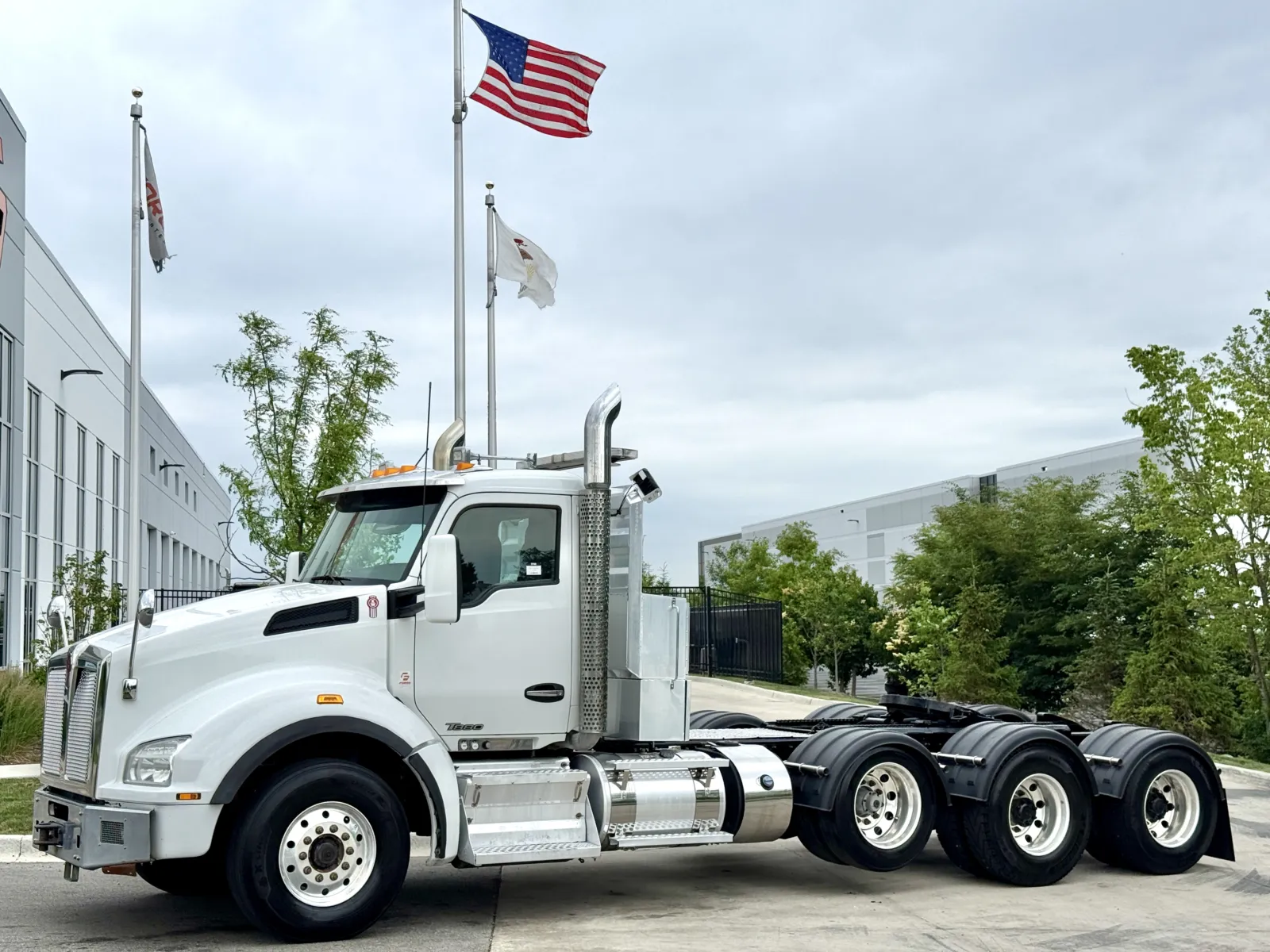 2016 KENWORTH T880