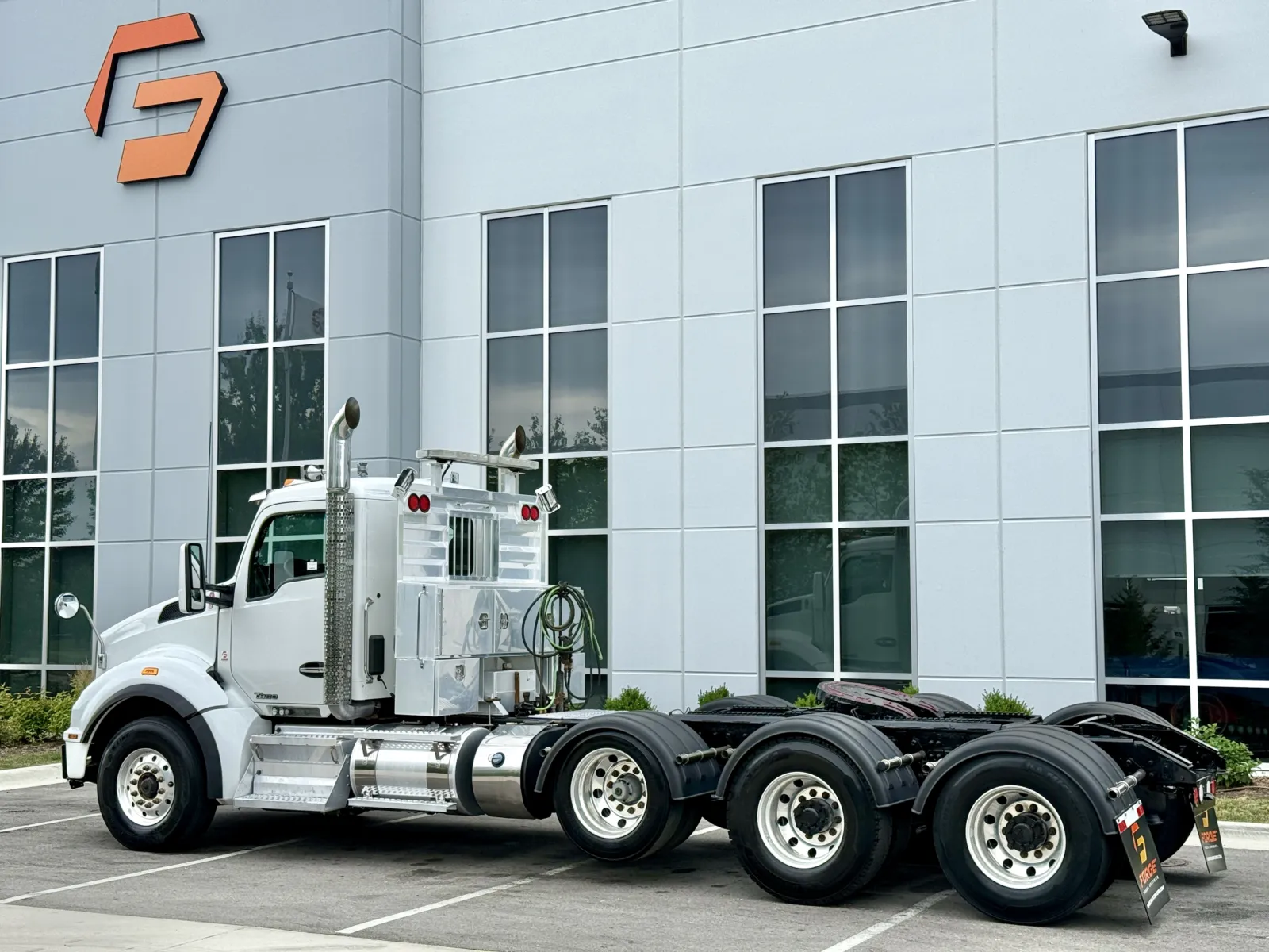 2016 Kenworth T880 in New Lenox, IL — photo 6