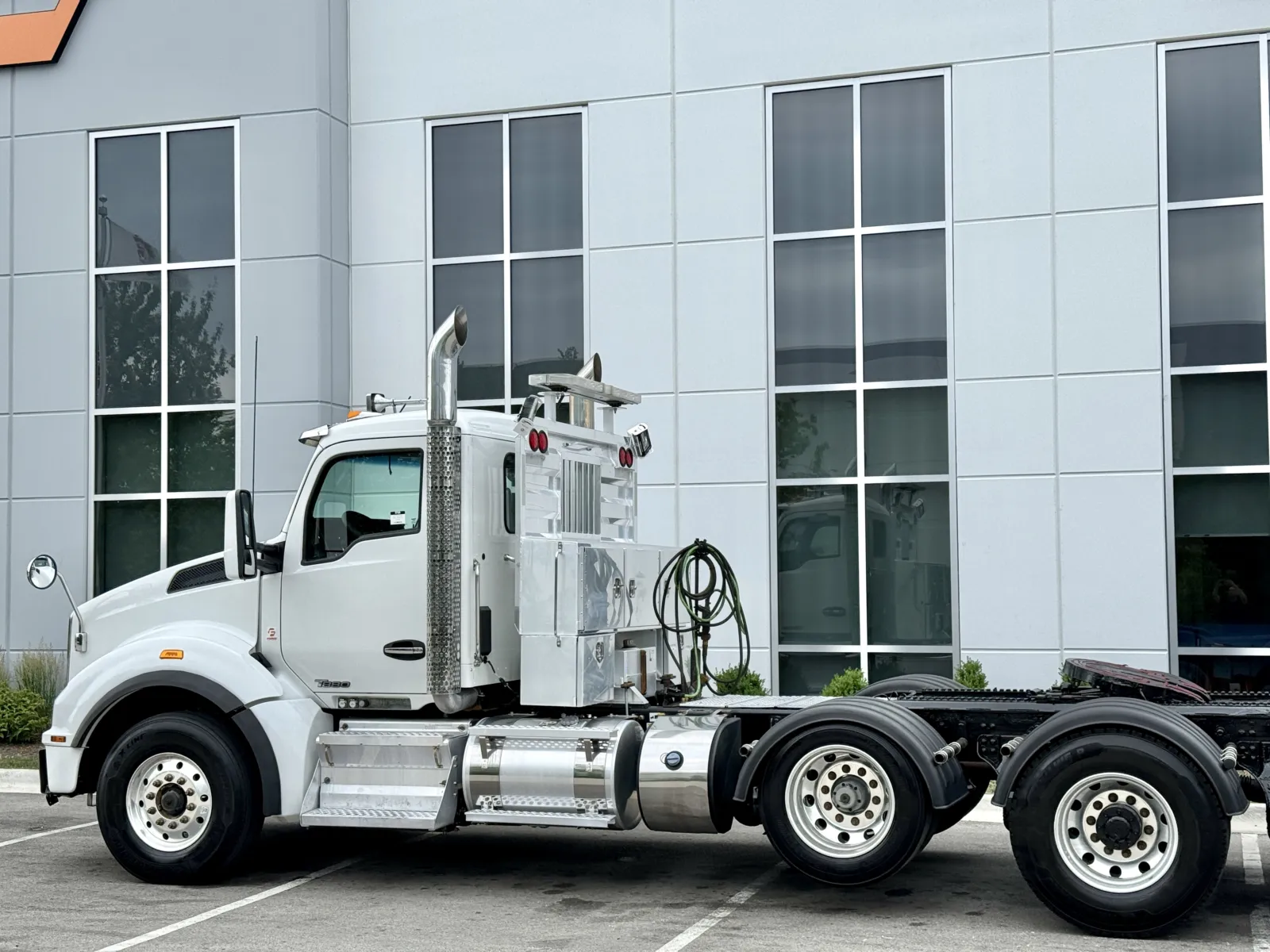 2016 Kenworth T880 in New Lenox, IL — photo 8