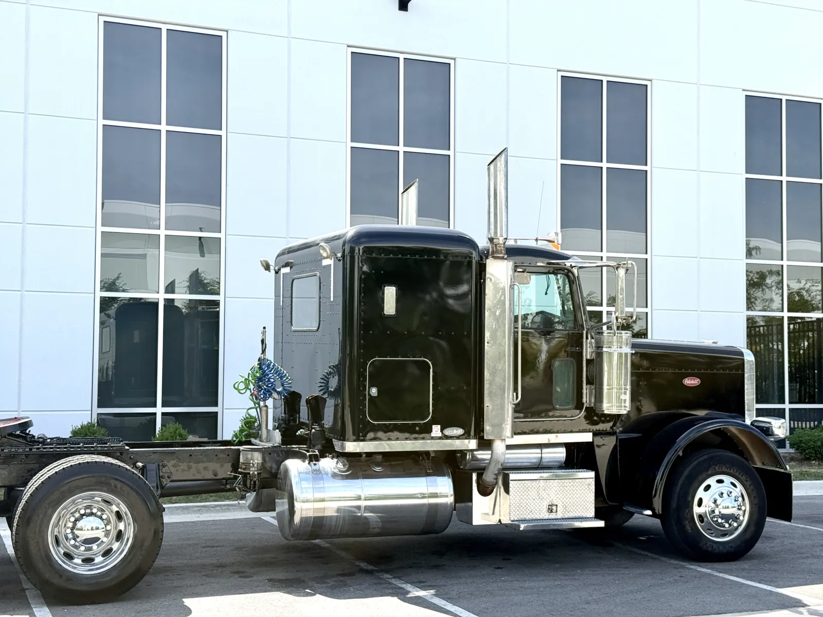 2008 Peterbilt 388 in New Lenox, IL — photo 7