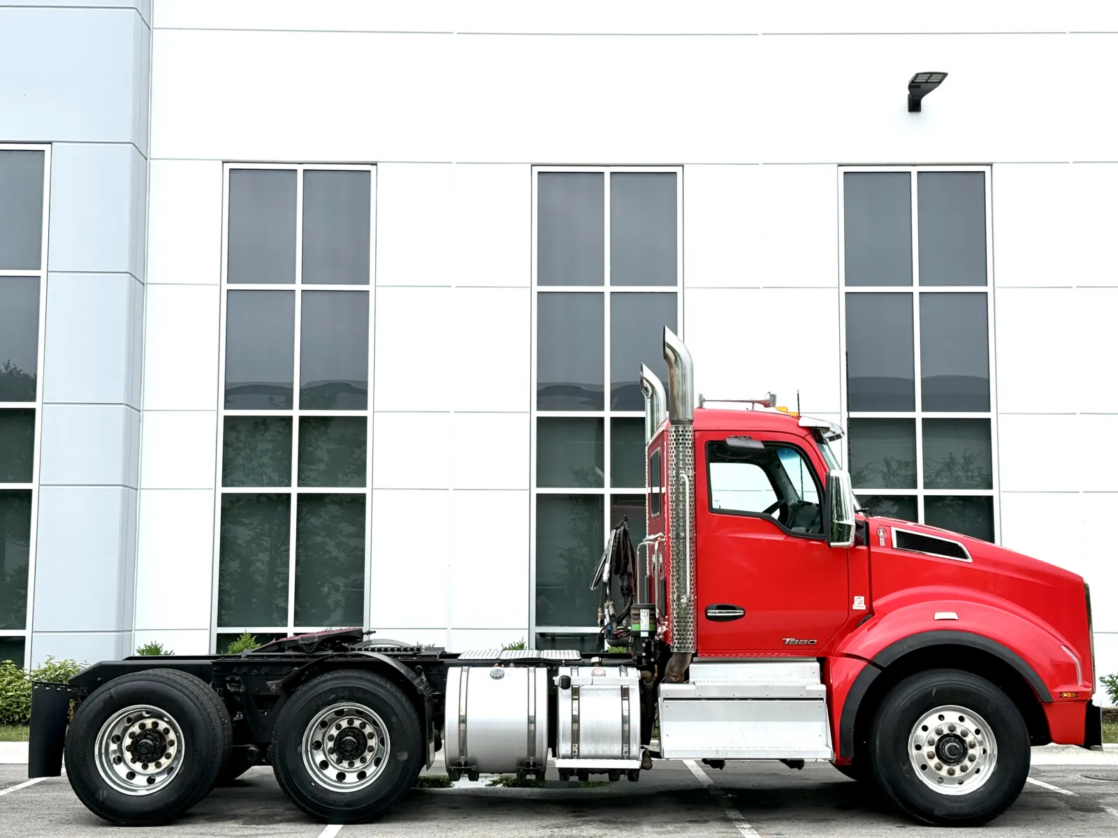 2022 Kenworth T880 in New Lenox, IL — photo 3