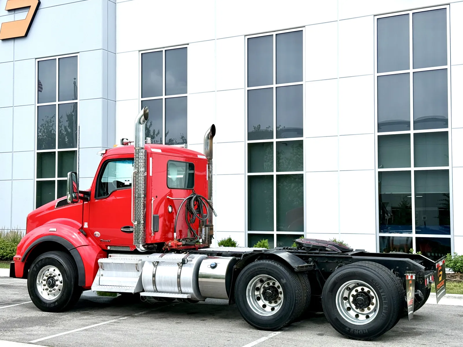 2022 Kenworth T880 in New Lenox, IL — photo 6