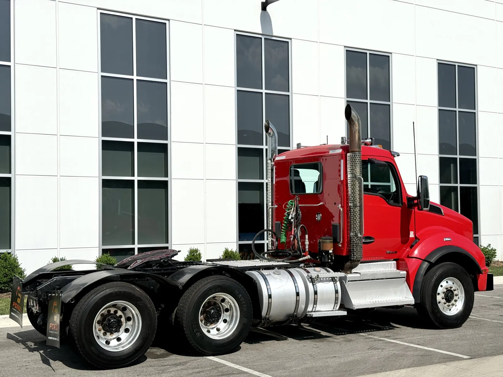 2022 Kenworth T880 in New Lenox, IL — photo 5