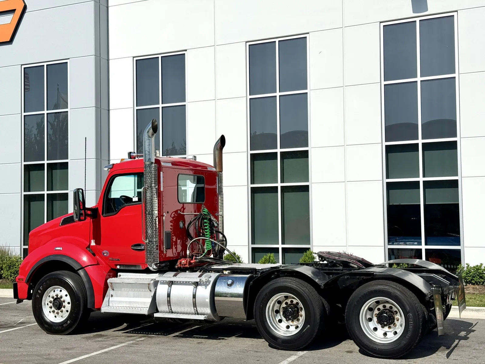 2022 Kenworth T880 in New Lenox, IL — photo 6