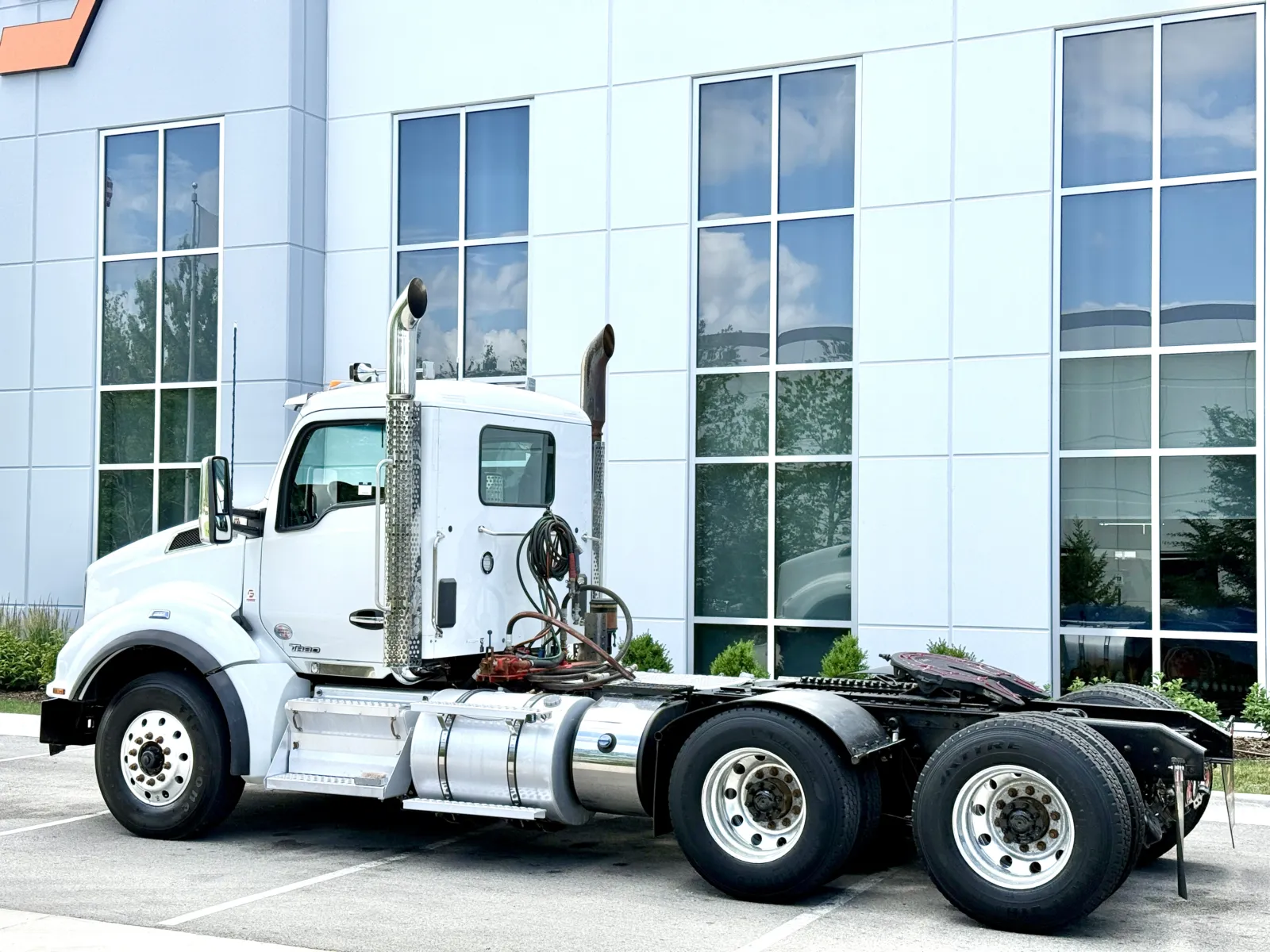 2022 Kenworth T880 in New Lenox, IL — photo 6