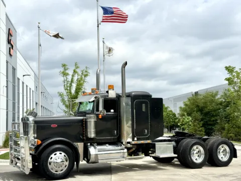 2006 PETERBILT 379 for sale in New Lenox, IL