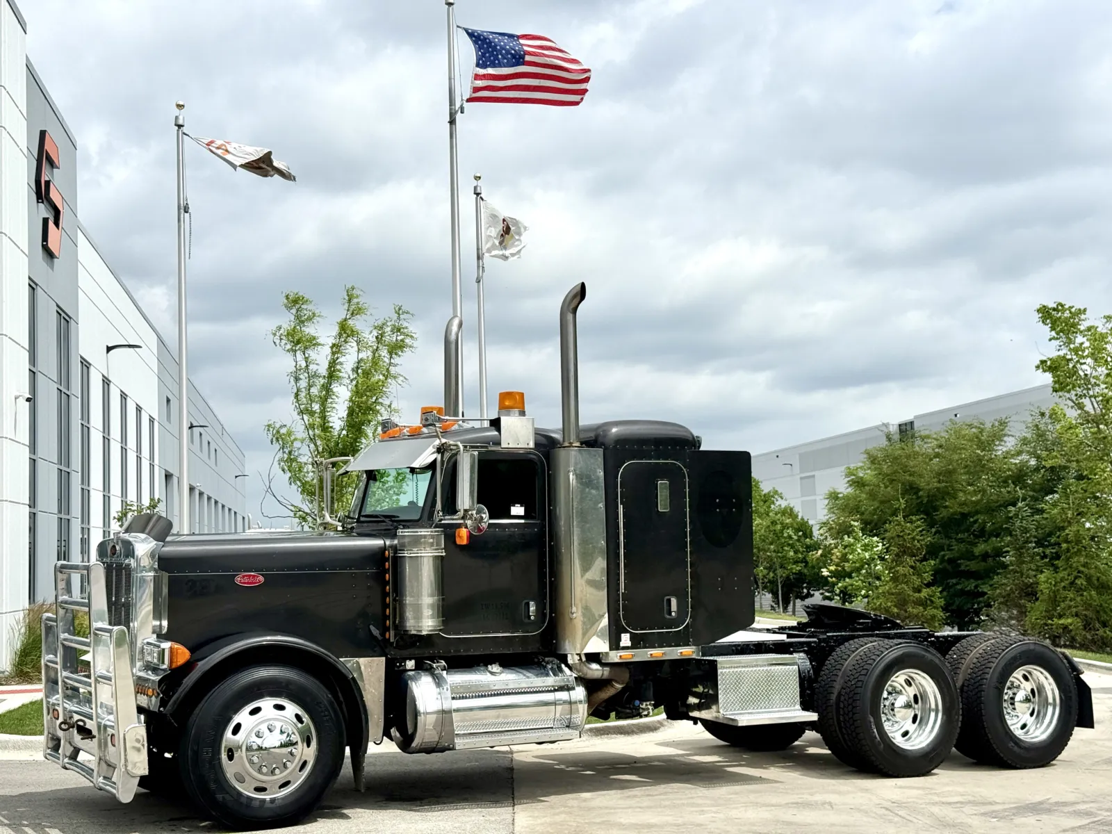 2006 PETERBILT 379 for sale in New Lenox, IL