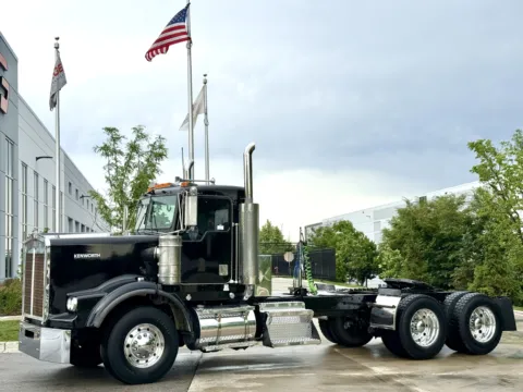 2001 KENWORTH T800 for sale in New Lenox, IL