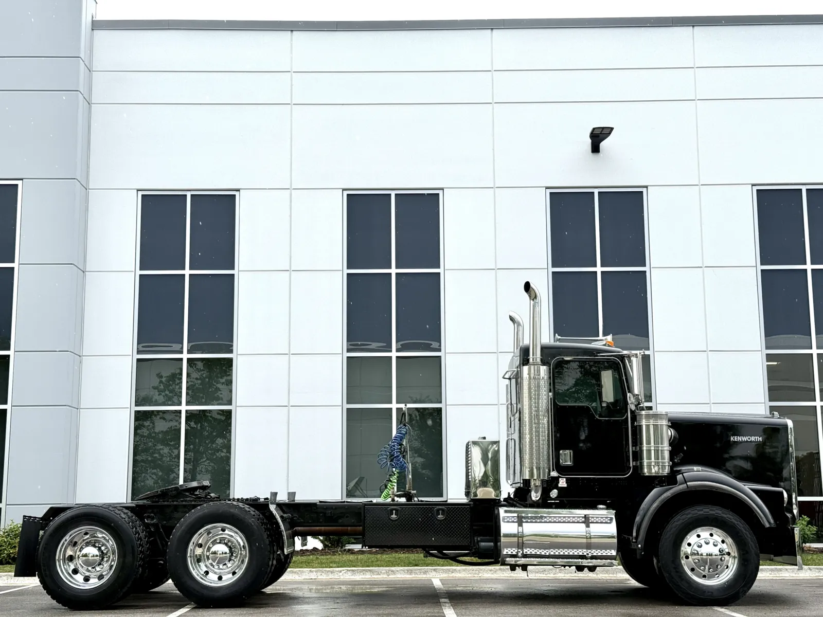 2001 Kenworth T800 in New Lenox, IL — photo 3