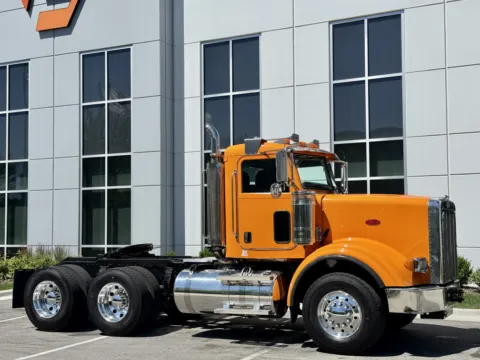 Photos of 2006 PETERBILT 357 for sale in New Lenox, IL at Forge Truck Centers - Illinois