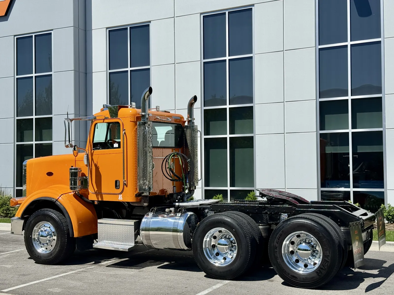 2006 Peterbilt in New Lenox, IL — photo 6
