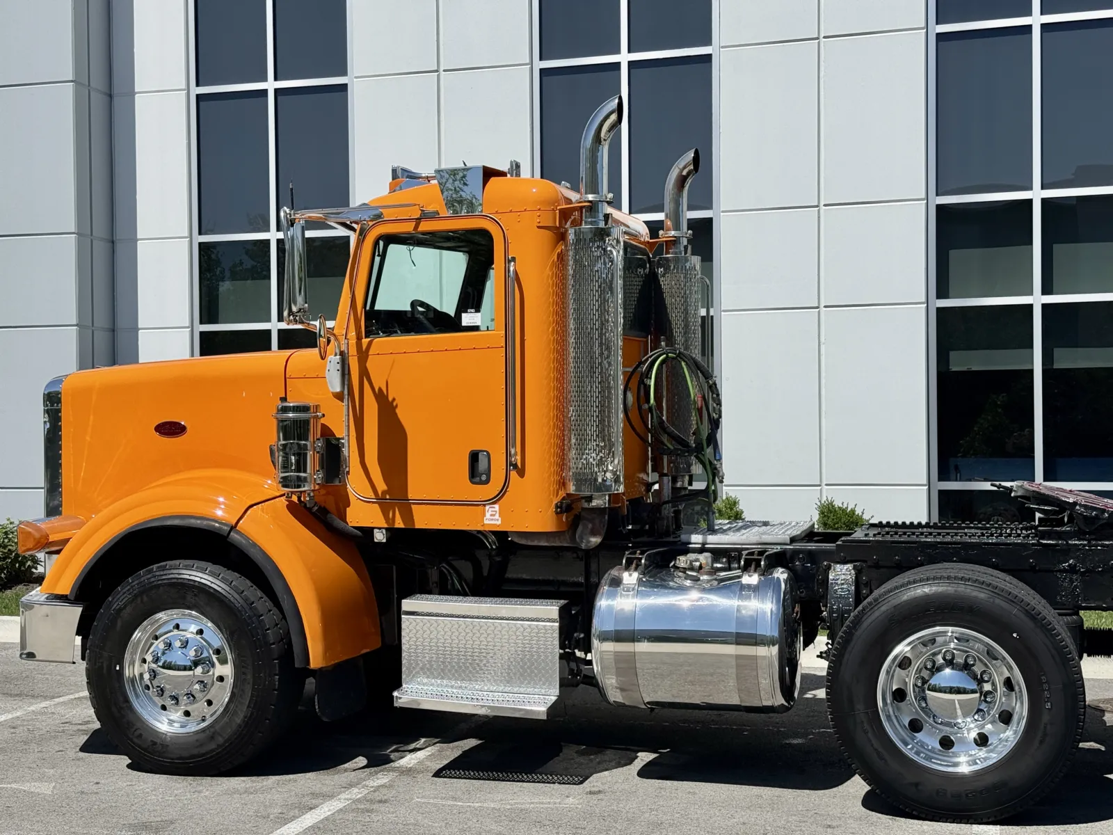 2006 Peterbilt in New Lenox, IL — photo 8