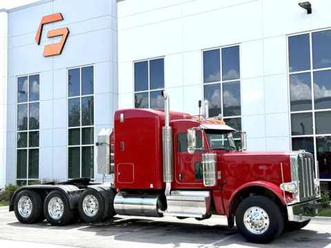 Photos of 2019 PETERBILT 389 for sale in New Lenox, IL at Forge Truck Centers - Illinois