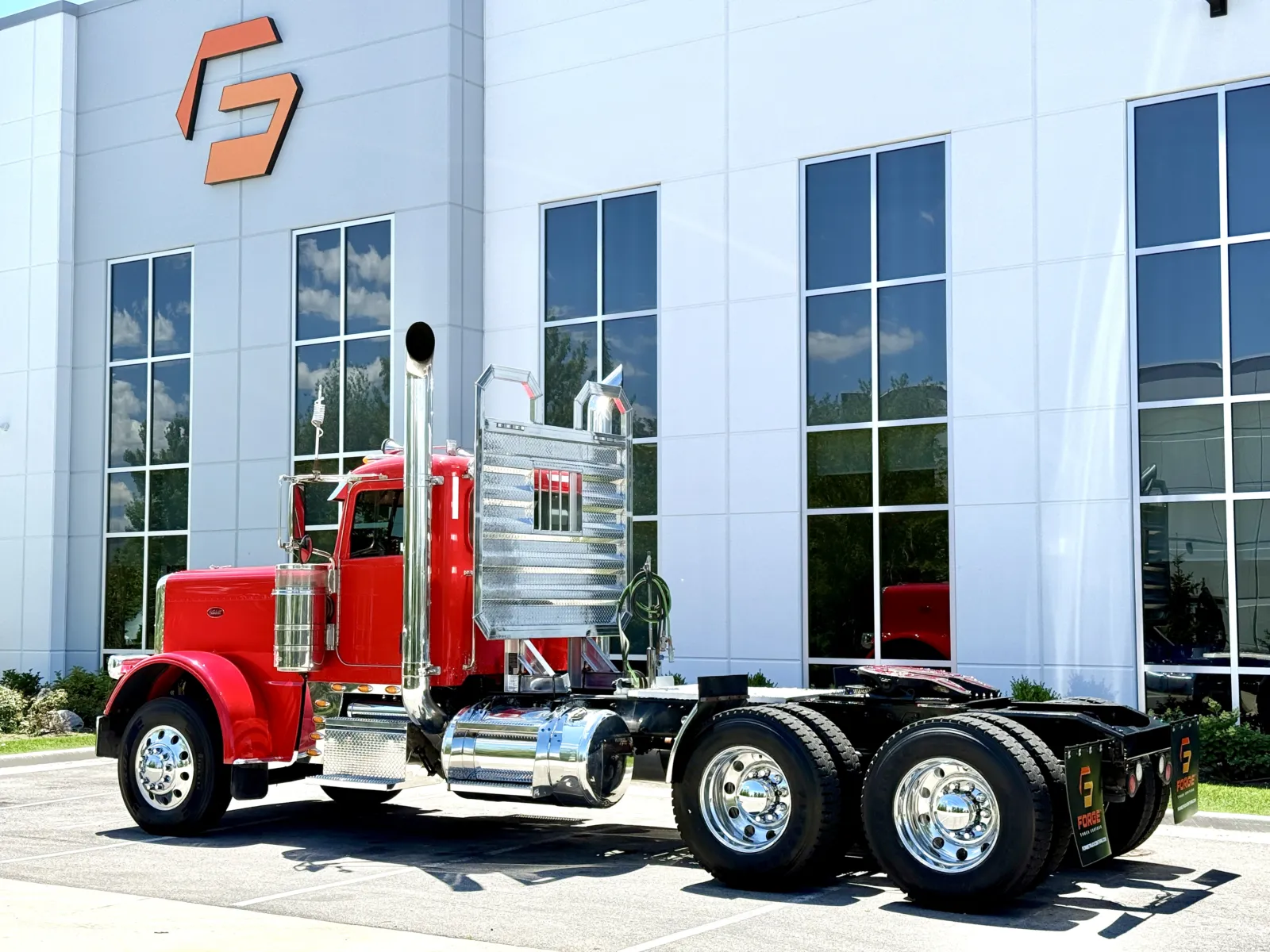 2018 Peterbilt 389 in New Lenox, IL — photo 6