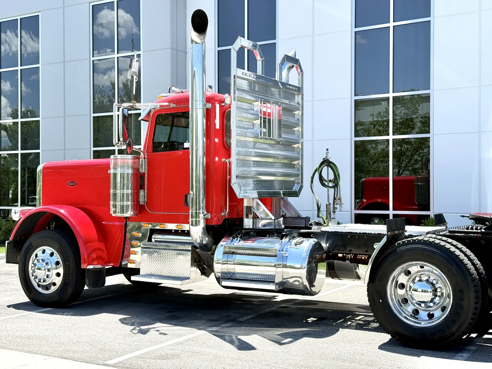 2018 Peterbilt 389 in New Lenox, IL — photo 8