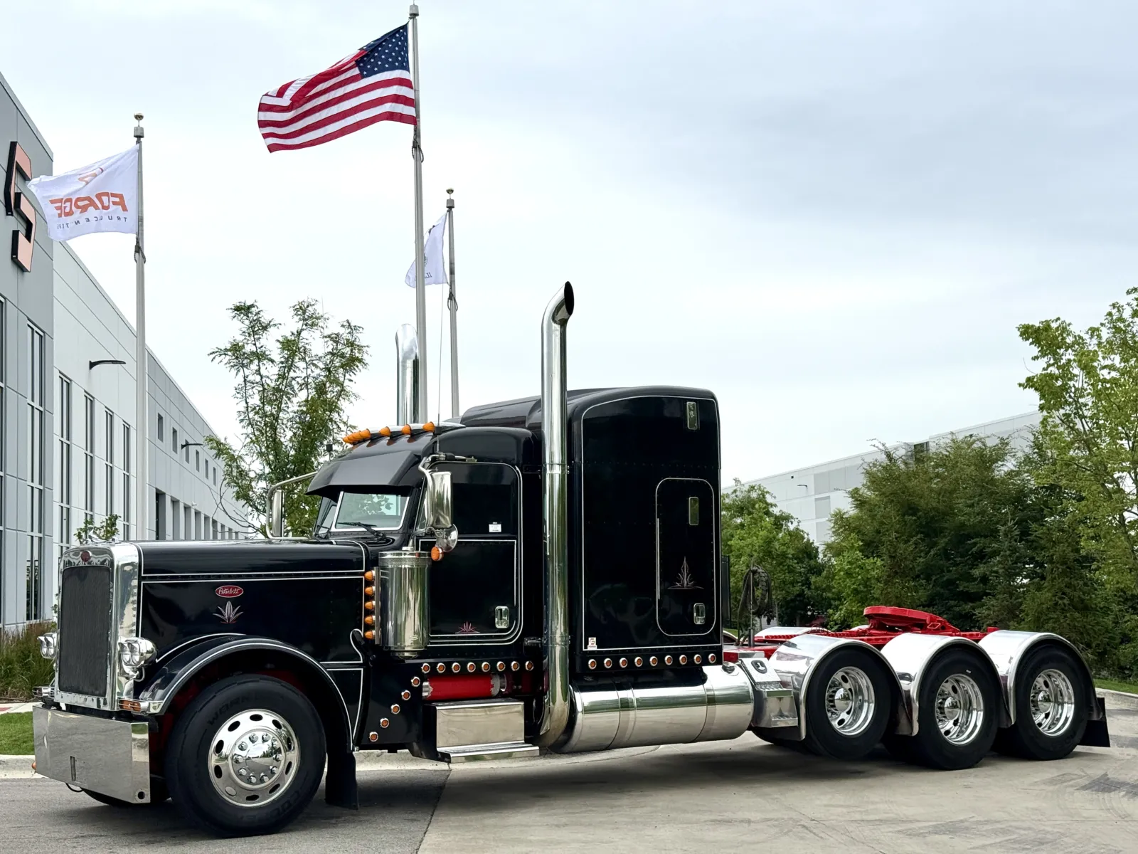 2019 PETERBILT 389 for sale in New Lenox, IL