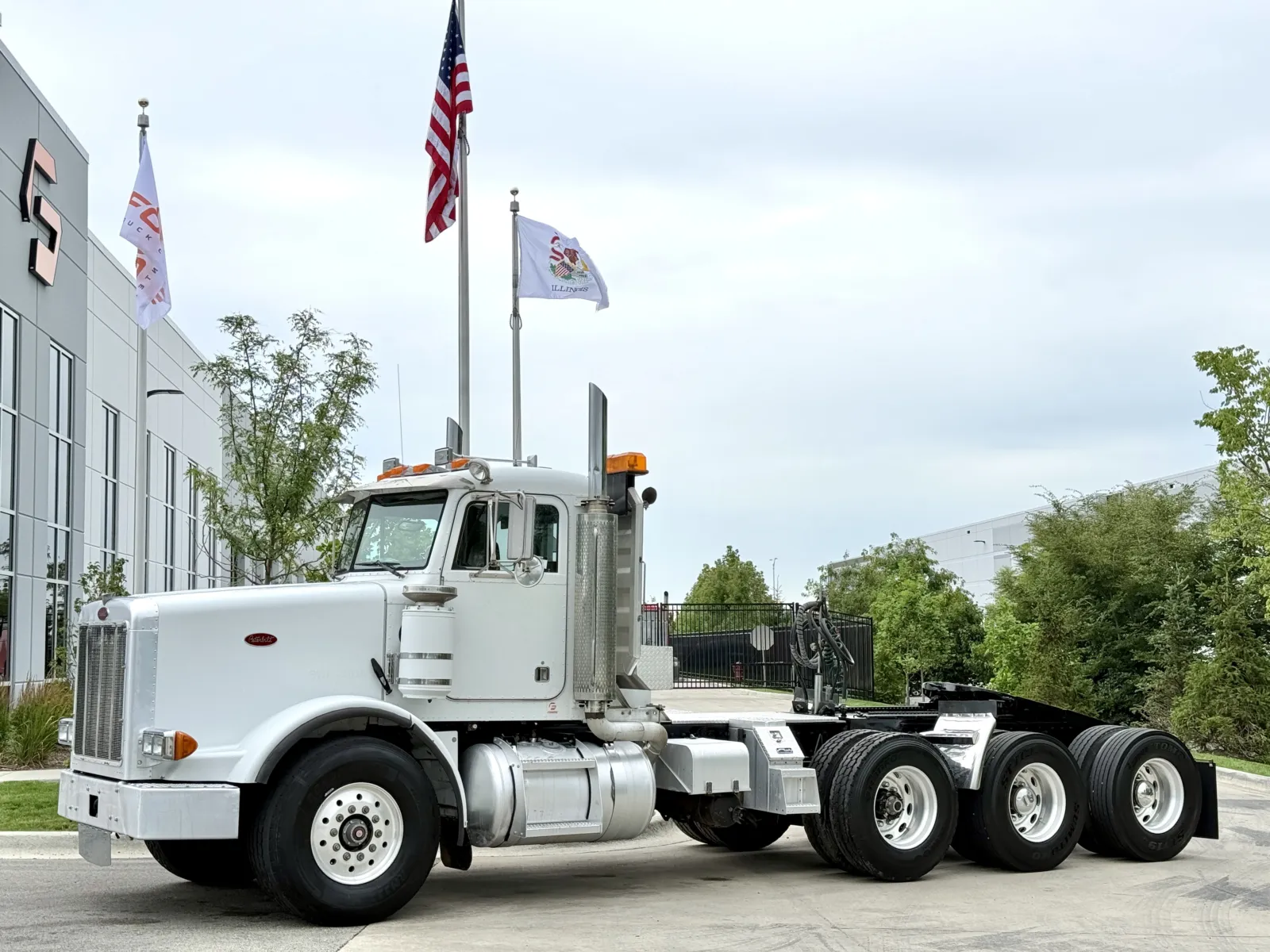 1998 PETERBILT 378 for sale in New Lenox, IL