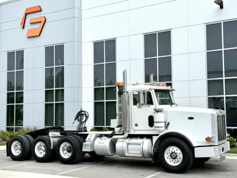 Photos of 1998 PETERBILT 378 for sale in New Lenox, IL at Forge Truck Centers - Illinois