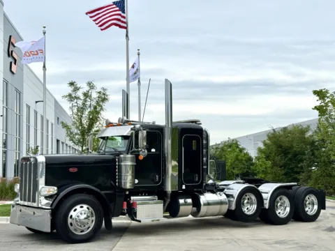 2020 PETERBILT 389 for sale in New Lenox, IL