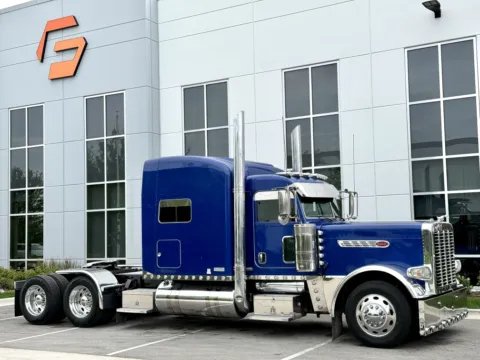 Photos of 2016 PETERBILT 389 for sale in New Lenox, IL at Forge Truck Centers - Illinois