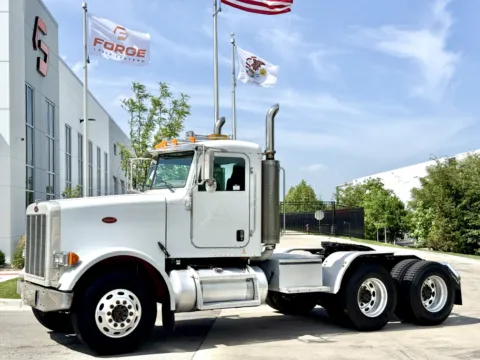 2006 PETERBILT 378 for sale in New Lenox, IL
