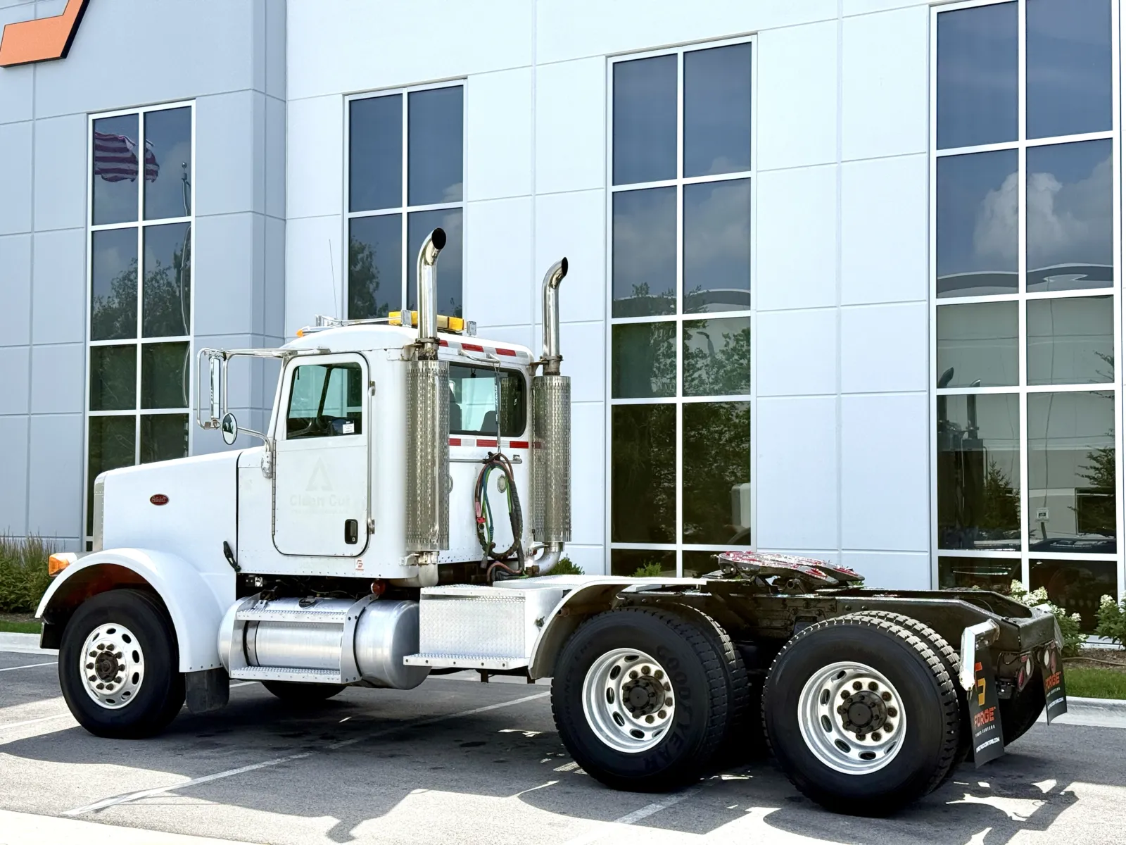 2006 Peterbilt in New Lenox, IL — photo 6