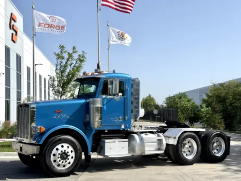 2002 PETERBILT 378 for sale in New Lenox, IL