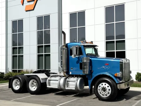 Photos of 2002 PETERBILT 378 for sale in New Lenox, IL at Forge Truck Centers - Illinois