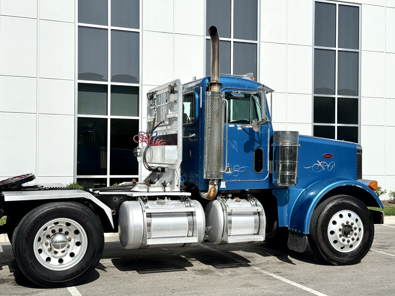 2002 Peterbilt in New Lenox, IL — photo 7