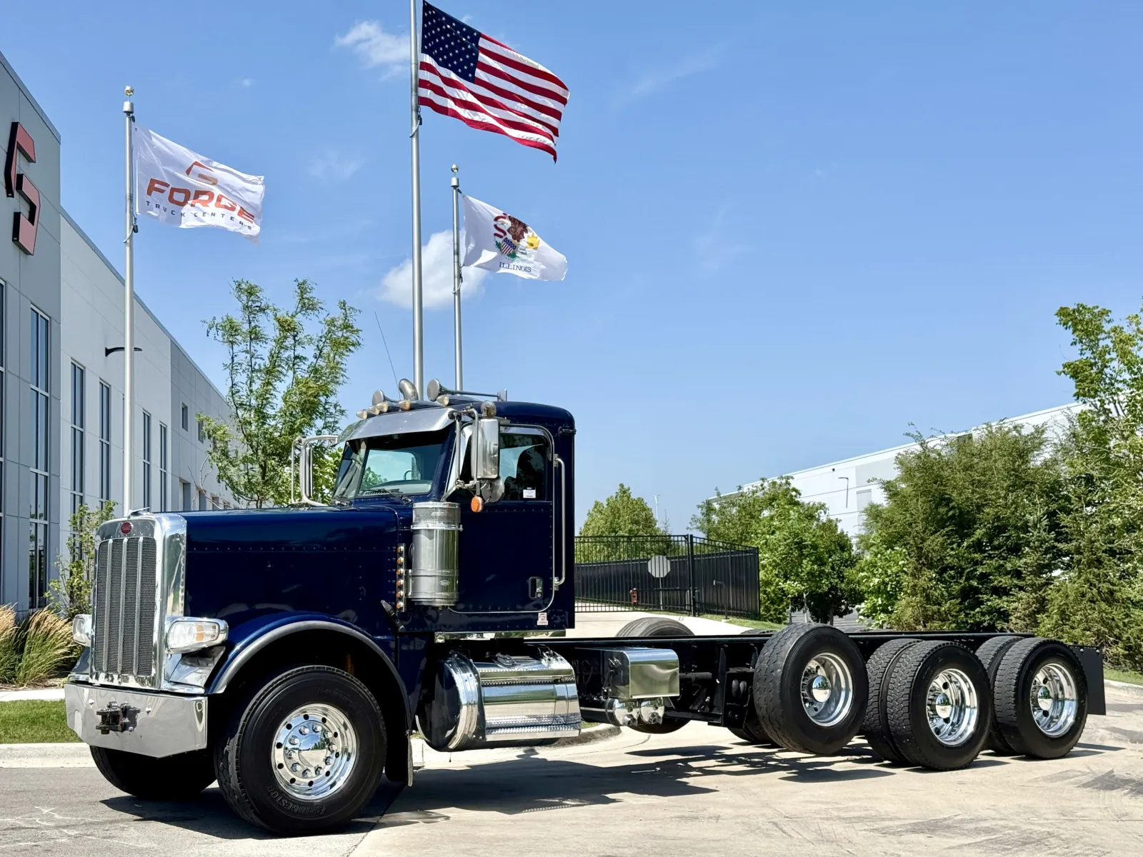 2018 PETERBILT 389