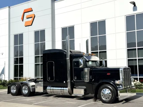 Photos of 2015 PETERBILT 389 for sale in New Lenox, IL at Forge Truck Centers - Illinois