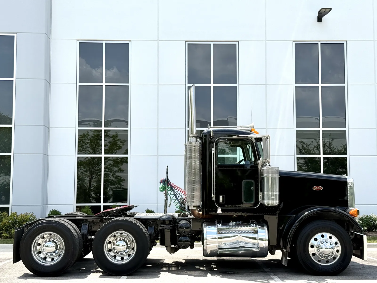 2005 Peterbilt in New Lenox, IL — photo 3