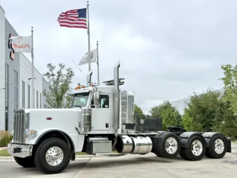 2020 PETERBILT 389 for sale in New Lenox, IL