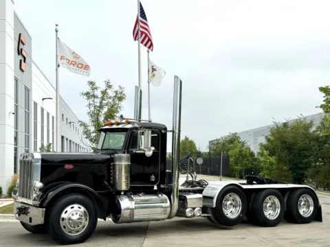 1996 PETERBILT 379 for sale in New Lenox, IL