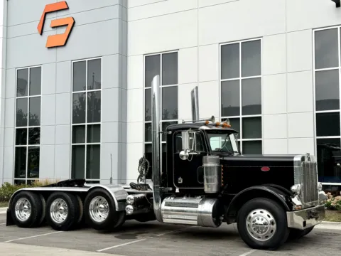 Photos of 1996 PETERBILT 379 for sale in New Lenox, IL at Forge Truck Centers - Illinois