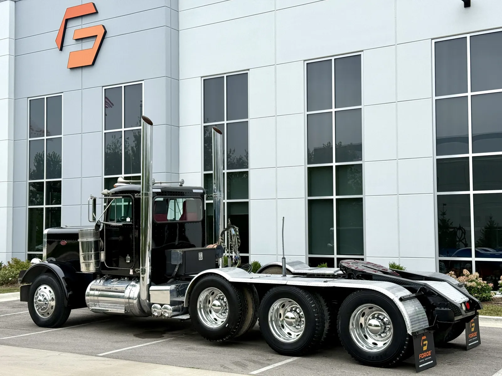 1996 Peterbilt 379 in New Lenox, IL — photo 6