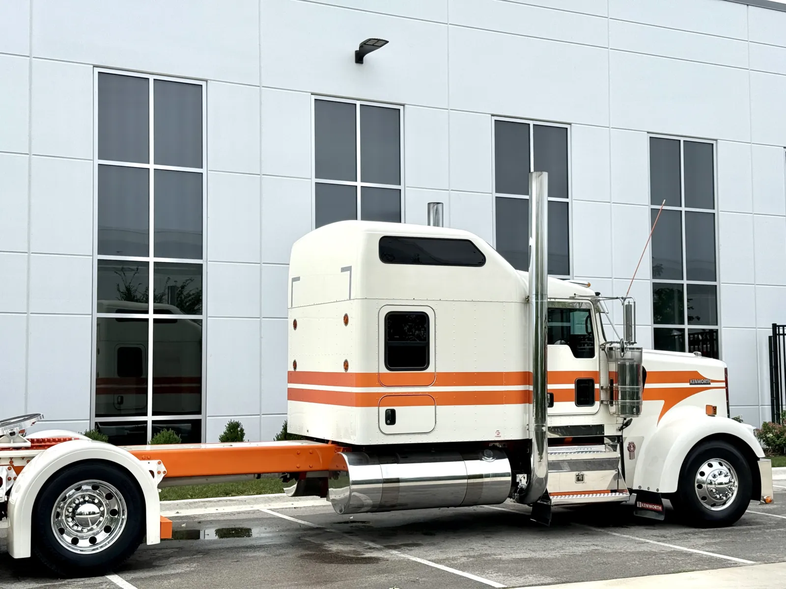 2020 Kenworth W900 in New Lenox, IL — photo 7